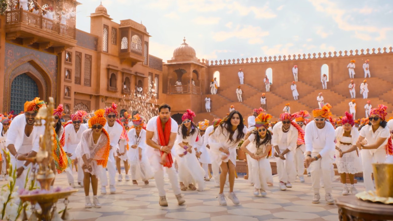 Khesari lal Yadav की बॉलीवुड में धमाकेदार एंट्री, ‘सनी संस्कारी की तुलसी कुमारी’ का गाना ‘पनवाड़ी’ रिलीज