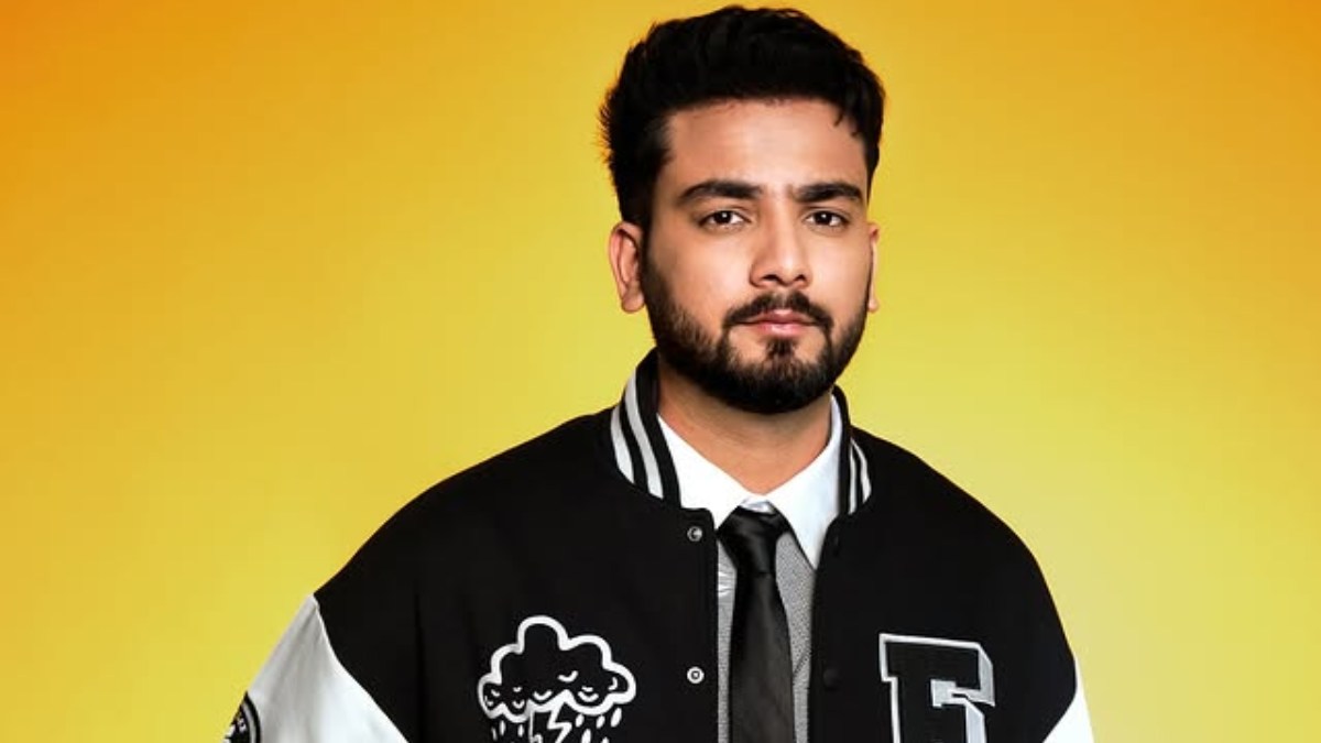 Elvish Yadav वेब सीरीज Aukaat Ke Bahar का प्रमोशन के लिए पहुंचे ग्रेटर नोएडा, छात्रों का उमड़ा जनसैलाब